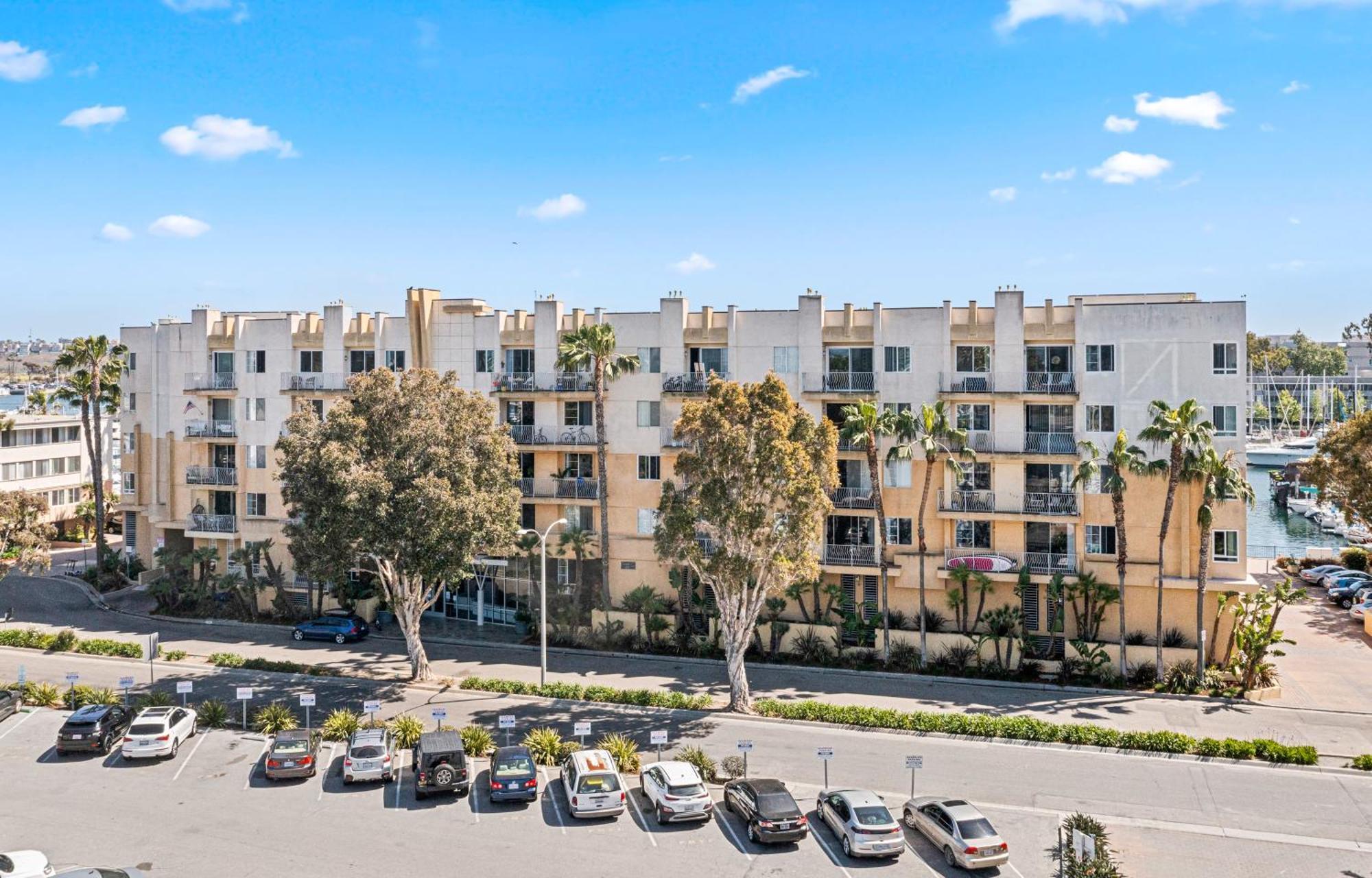 Apartment Stylish 2br With Marina Views & Pool Los Angeles